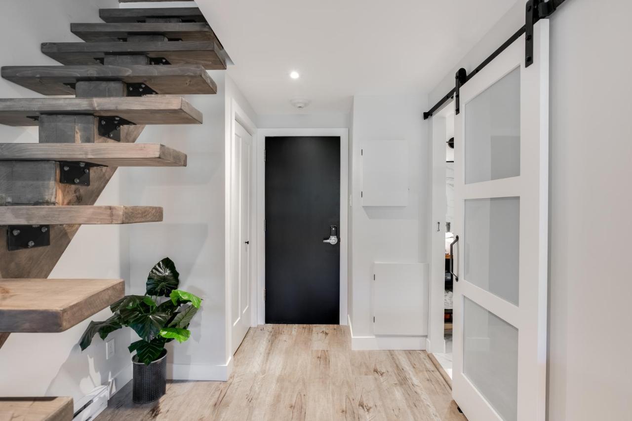 מונט טרמבלאנט Charming Redesigned Condo-10 Minutes From Mountain מראה חיצוני תמונה